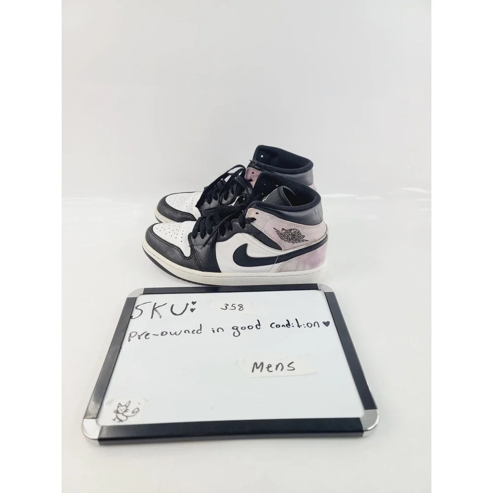 Jordan Lace Up Round Toe Leather / Rubber Sneakers Men's Size 9 Black White Pink